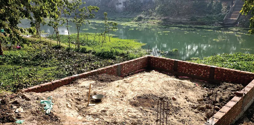 চূর্ণির চর চুরি, বিজেপি নেতার বাড়ি নির্মাণে ঠিকাদার তৃণমূল নেতা! সরগরম রানাঘাটের রামনগ