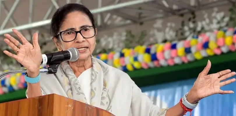 কমিশন কোপে যাঁদের ডিমোশন, তাঁদেরই হবে প্রোমোশন: মমতা, ৫ জনের বিরুদ্ধে এফআইআর দায়ের