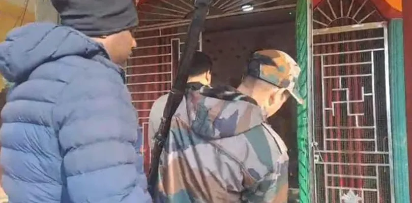 তালা ভেঙে জলপাইগুড়িতে মন্দিরে চুরি