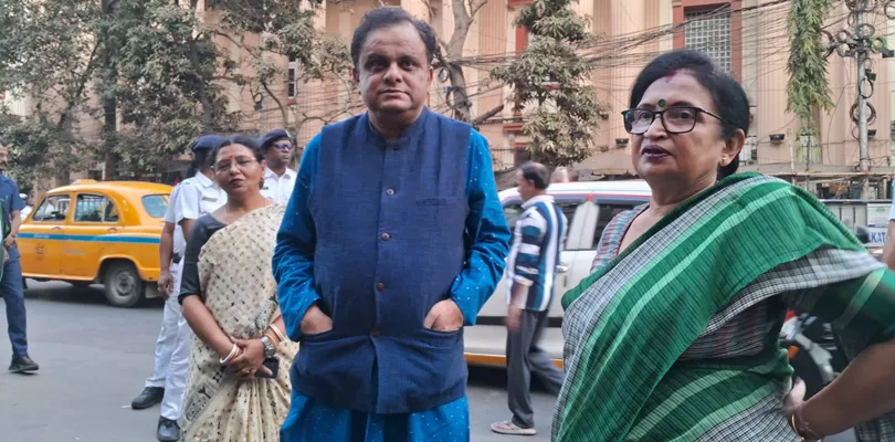 কলকাতায় নির্বাচন কমিশনের দপ্তরে তৃণমূল প্রতিনিধি দল