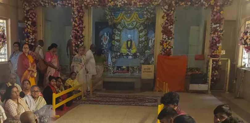 শ্রীরামকৃষ্ণদেবের জন্মতিথি উপলক্ষ্যে বারাকপুর মিশনে বিশেষ পুজোপাঠ
