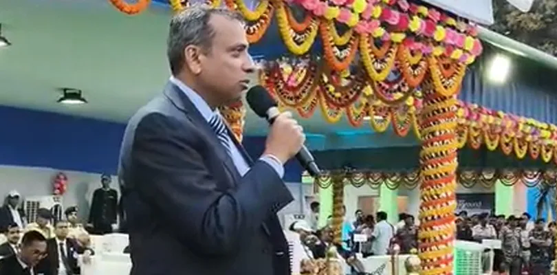 আগামী নির্বাচনে সমস্ত পুলিশকর্মীকে কাঁধে কাঁধ মিলিয়ে কাজ করার আহ্বান জানালেন রাজ্য পুলিশের ডিজি পীযূষ পান্ডে