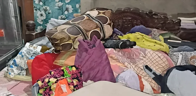কেতুগ্রামের দত্তবাটি গ্রামে ভরদুপুরে ভয়াবহ ঘটনা, শিক্ষিকার বাড়িতে তালা ভেঙে সোনার গয়না এবং নগদ টাকা চুরি