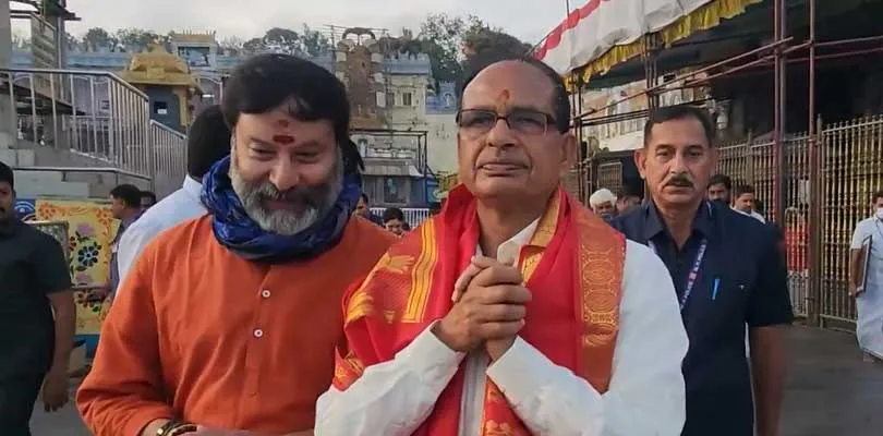 তিরুমালা মন্দির পরিদর্শনে কেন্দ্রীয় মন্ত্রী শিবরাজ সিং চৌহান
