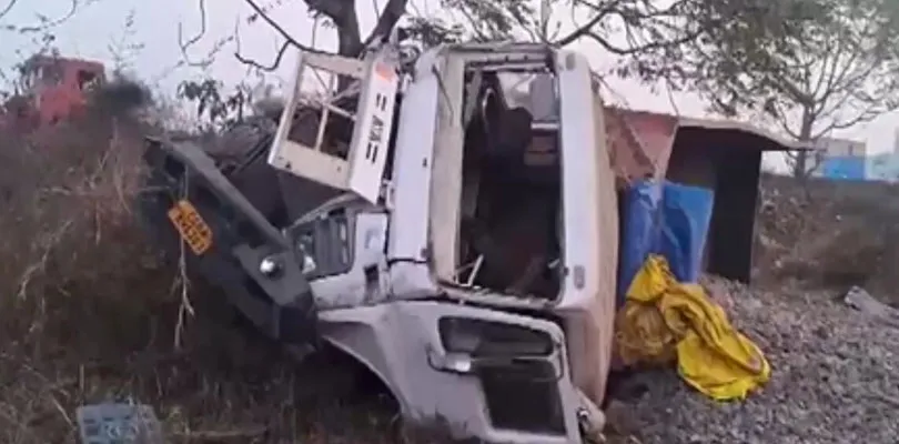 ওড়িশায় দ্রুতগামী ট্রেলারের সঙ্গে পুলিশের গাড়ির সংঘর্ষ, মৃত ৫ পুলিশ কর্মী, গুরুতর আহত ৩ জন