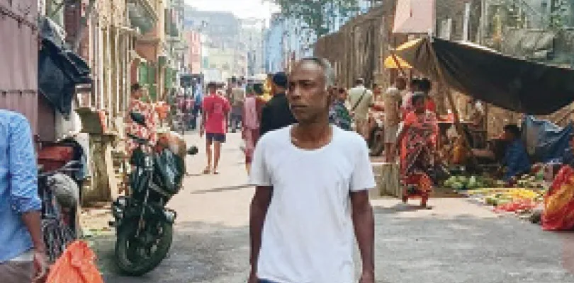 স্কট লেনে দু’দিকের বদলে একপাশে বাজার, পুর-পদক্ষেপে খুশি স্থানীয়রা