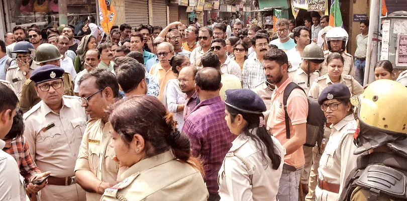 বাড়ি জবরদখল করে বিজেপির জেলা কার্যালয়! কোর্টের নির্দেশে দখল মুক্ত করতে গেলে বাধা, ধস্তাধস্তি