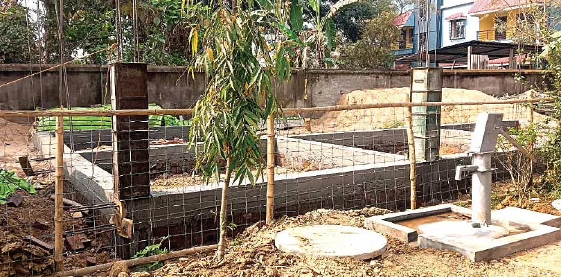 গোপীবল্লভপুর-২ ব্লকে সরকারি জমিতে বাড়ি তৈরির অভিযোগ