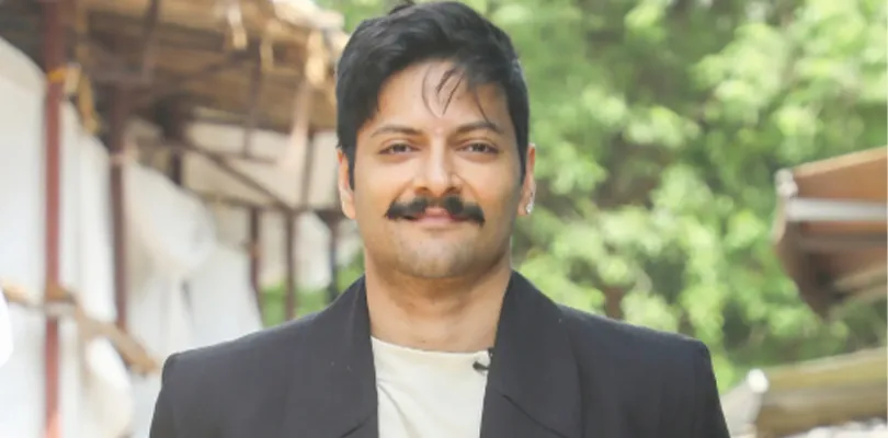 ফের রোমান্টিক অবতারে আলি