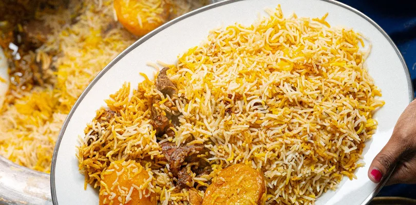 গ্যাসের সংকট, ফাস্ট ফুডের দোকানে কোপ বিরিয়ানিতে!