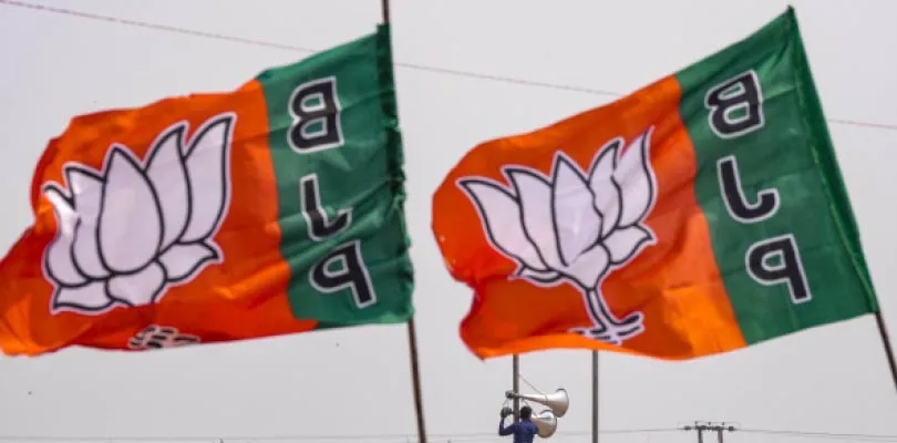 কল্যাণী পুনরুদ্ধারই লক্ষ্য তৃণমূলের প্রার্থী ঘোষণা না হওয়ায় চাপে বিজেপি