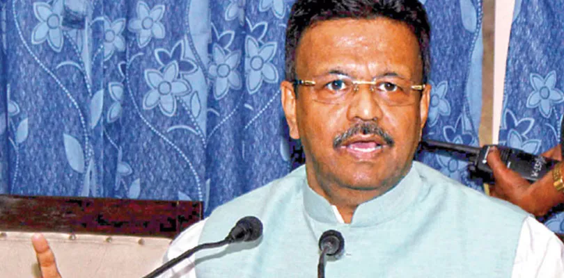 কলকাতা বন্দরে তৃণমূলের প্রার্থী ফিরহাদ হাকিম