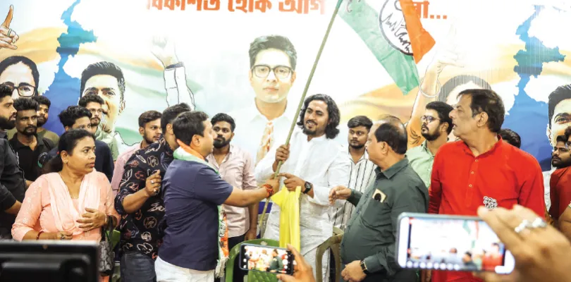 প্রার্থী নিয়ে অসন্তোষ, তৃণমূলে যোগ পদ্ম শিবিরের যুবকর্মীদের