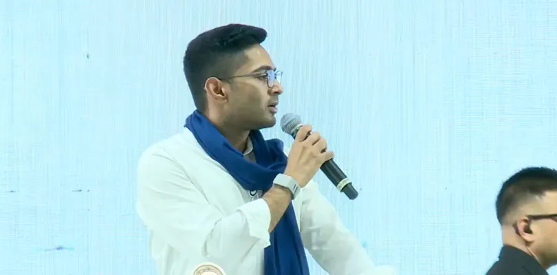 অন্য দল প্রতিশ্রুতি দেয় আমরা প্রতিজ্ঞা করি :অভিষেক বন্দ্যোপাধ্যায়