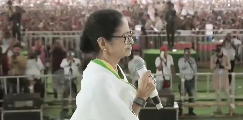 বাংলাকে প্রাপ্য টাকা দেয় না মোদি সরকার: মমতা