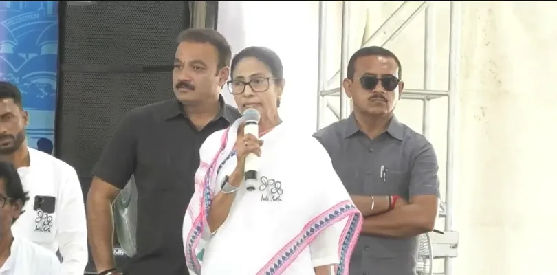 আর যেন জঙ্গলমহলে বন্দুকের নল দেখতে না হয় :মমতা বন্দ্যোপাধ্যায়