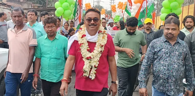 দুর্গাপুরবাসীকে রাজনীতিতে নামার আহ্বান জানিয়ে কিস্তিমাত করতে চাইছেন ব্যবসায়ী তৃণমূল প্রার্থী