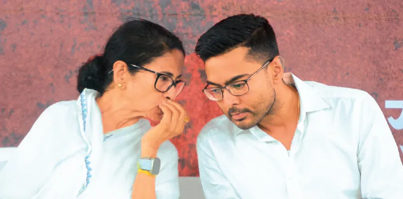 ‘ইন্ডিয়া’ জোটকে শক্তিশালী করতে দিল্লি যাচ্ছেন মমতা-অভিষেক