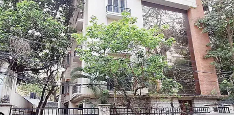 কর বকেয়া হায়দরাবাদে জয়ললিতার বাংলোয় তালা ঝোলাল পুরসভা