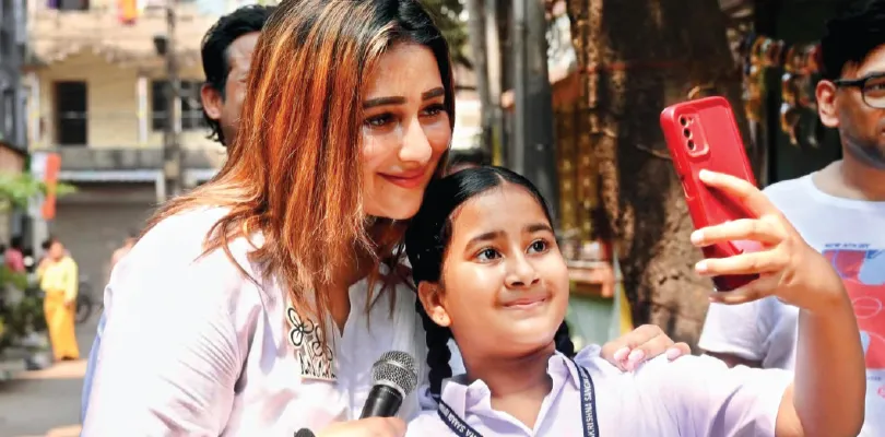 বরানগর বিধানসভা কেন্দ্র: জয়ের বিষয়ে আত্মবিশ্বাসী সায়ন্তিকা, পাল্টানোর ডাক সজলের