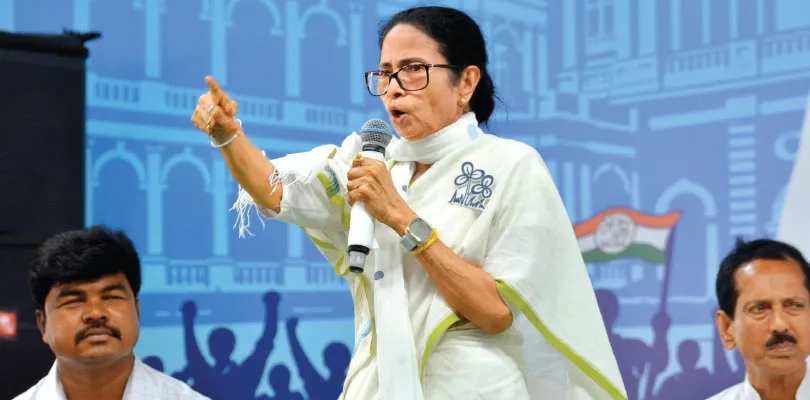 লুটেরা বিজেপির বিরুদ্ধে মা-বোনেরা রুখে দাঁড়ান, জিতবে বাংলাই: মমতা