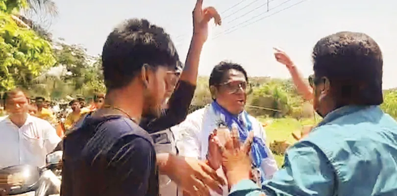 পূর্ব মেদিনীপুরের ময়নায় তৃণমূল  প্রার্থীর মিছিলে হামলা বিজেপির