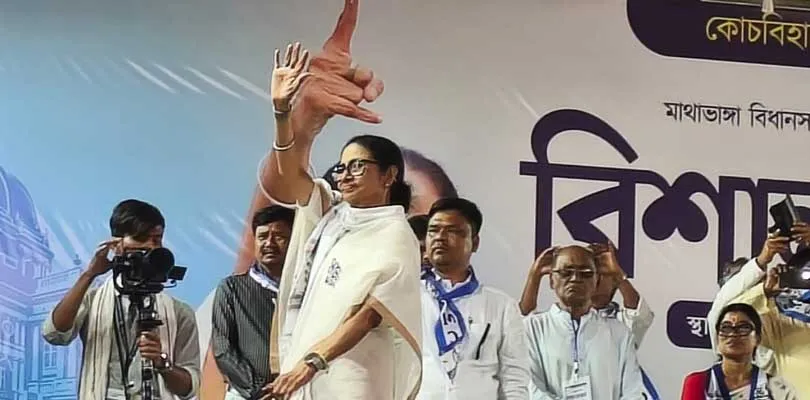 বাংলায় জিতে আমরা দিল্লি দখল করব: মমতা