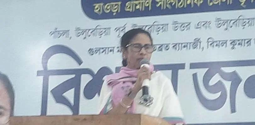 উলুবেড়িয়ায় জনসভায় মুখ্যমন্ত্রী মমতা বন্দ্যোপাধ্যায়