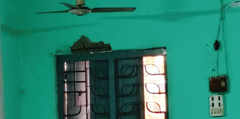 জীর্ণ বিল্ডিংয়ে ক্লাস, পঠনপাঠন নিয়ে সমস্যায় দক্ষিণ দিনাজপুর বিশ্ববিদ্যালয়