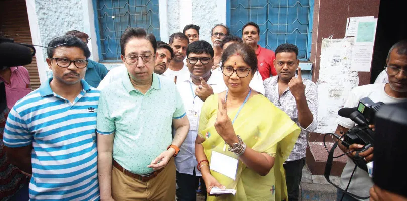 অভিযোগ-পালটা অভিযোগে ‘উত্তাপ’ ছড়াল শ্যামপুকুরে, নিস্তরঙ্গ নির্বাচন জোড়াসাঁকোয়