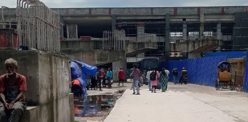 প্রতিশ্রুতি মিললেও এনজেপি স্টেশনের পার্কিং জোন নিয়ে হয়রানি কমেনি, ক্ষোভ