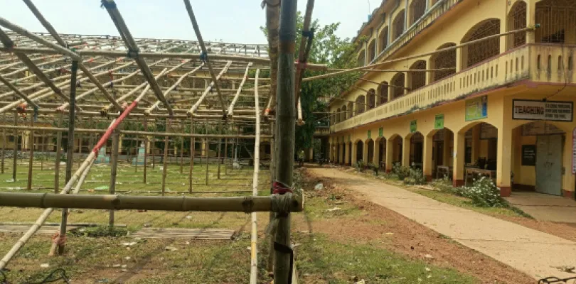 নারায়ণগড়ে ভোটের গেরোয় লাটে উঠেছে লেখাপড়া, একমাস বন্ধ স্কুল