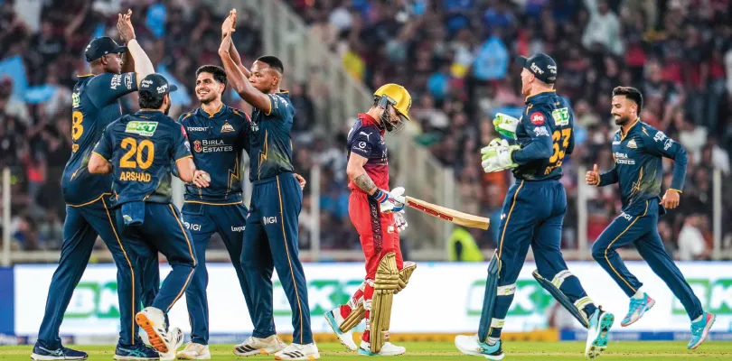 আরসিবি’কে হেলায় হারাল গুজরাত
