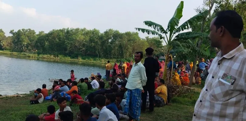 দিঘিতে ভেসে উঠল নিখোঁজ শিশুর দেহ, চাঞ্চল্য নানুরে