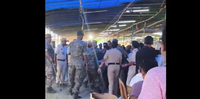 বারাকপুরে গণনা কেন্দ্রে অর্জুনের ‘তাণ্ডব’, মার খেলেন তৃণাঙ্কুর, রক্তাক্ত সুবোধ অধিকারী