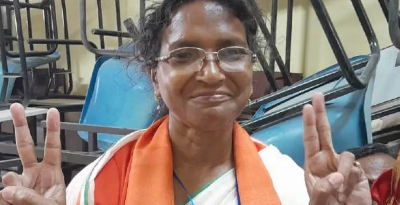 আর জি করে নির্যাতিতার মায়ের পাশেই পানিহাটি