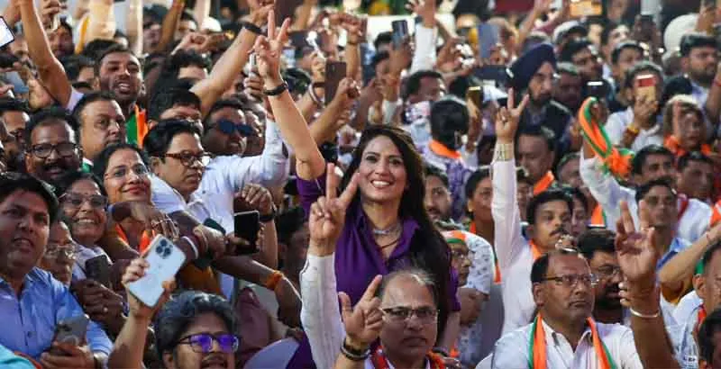 গণনার মধ্যেই জেলায় জেলায় শুরু সংঘর্ষ, পার্টি অফিস দখল, জখম বহু তৃণমূল নেতা কর্মী, রক্তাক্ত প্রার্থীরাও