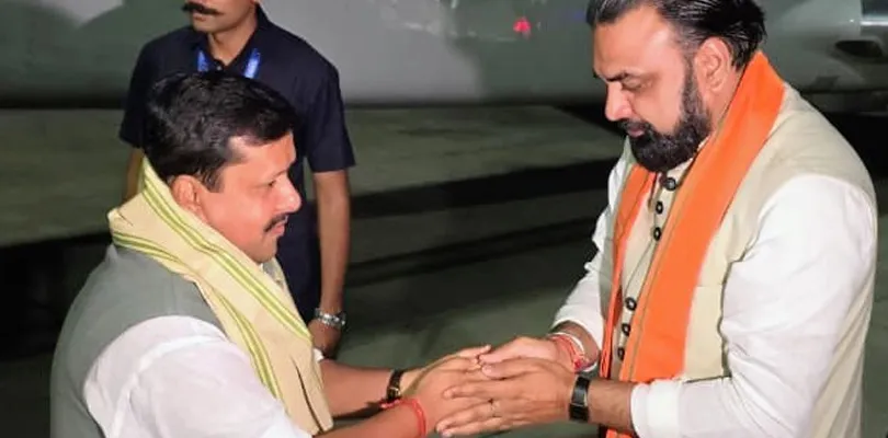 বিহারে গেলেন বিজেপির সর্বভারতীয় সভাপতি নীতীন নবীন, স্বাগত জানালেন মুখ্যমন্ত্রী সম্রাট চৌধুরী