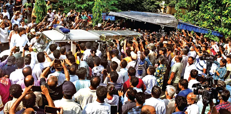 ‘চন্দ্রদা’র খুনিদের গ্রেপ্তারি চেয়ে রাতভর বিক্ষোভ