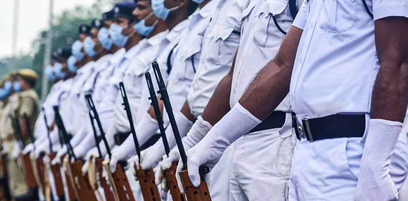কলকাতা পুলিশের ৯৩ কর্মীকে বদলি