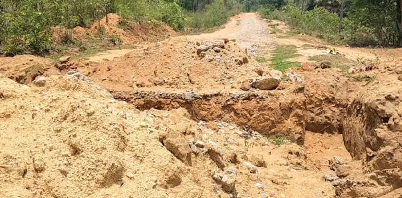 রাস্তা না হলে হেলিকপ্টারের ব্যবস্থা করুন, শাহকে চিঠি সুকমার বাসিন্দাদের