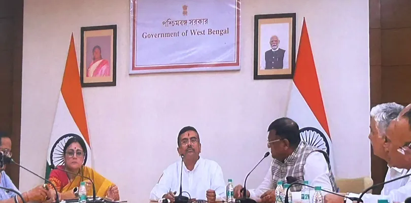 সাংবাদিক বৈঠকে মুখ্যমন্ত্রী শুভেন্দু অধিকারী