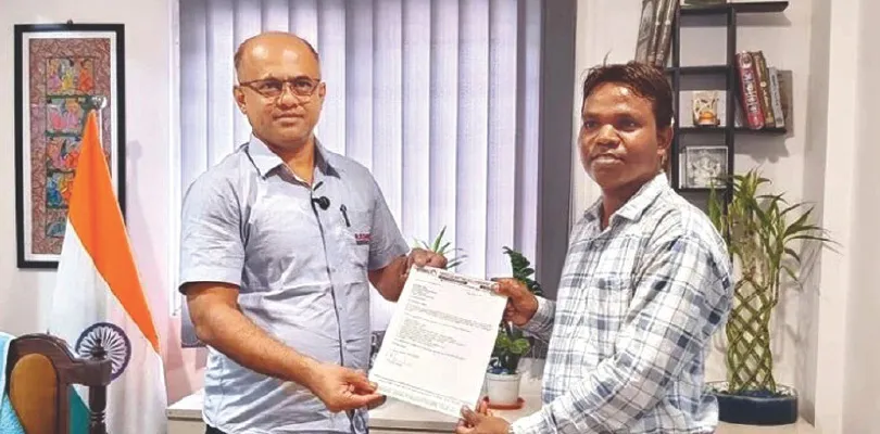 ফুটপাতে রাত কাটানো ইঞ্জিনিয়ারের দিনবদল, যোগ দিলেন নামী সংস্থায়