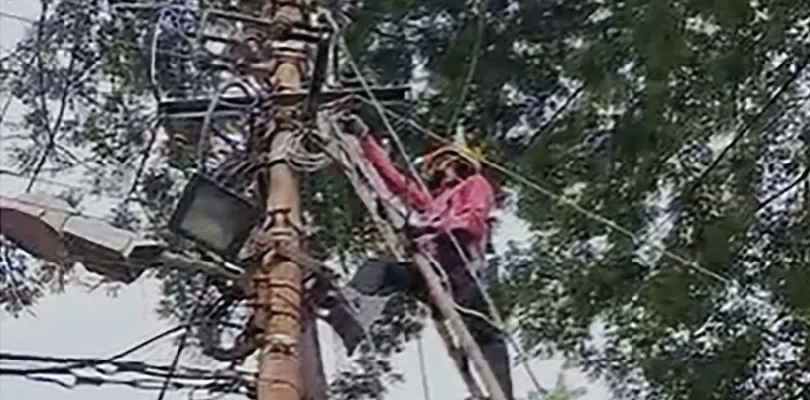 প্রাক্তন বিধায়ক সহ পানিহাটি স্পোর্টিং ক্লাবের বিরুদ্ধে থানায় বিদ্যুৎ চুরির অভিযোগ, চাঞ্চল্য