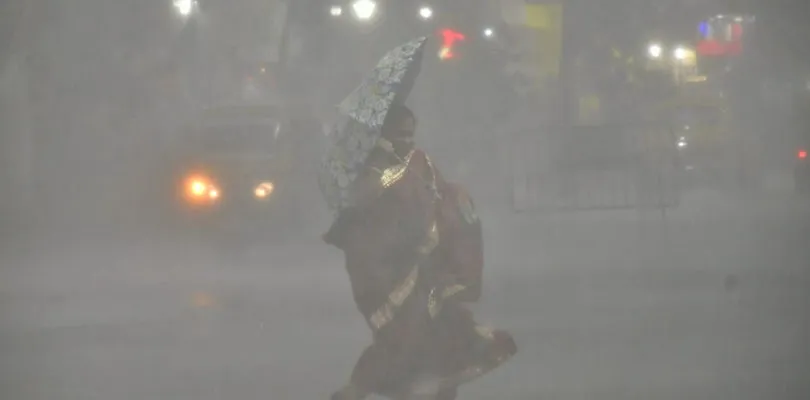 উত্তর কলকাতার বাগবাজারে তুমুল বৃষ্টি