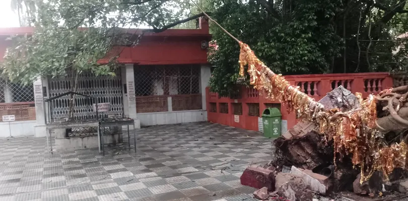 ঝড়-বৃষ্টিতে ক্ষতিগ্রস্ত হালিশহরের রামপ্রসাদের ভিটে