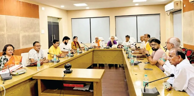 দলের ঊর্ধ্বে কেউ নয়, আসানসোলে বিজেপির কোর কমিটির বৈঠকে বিধায়কদের কড়া বার্তা