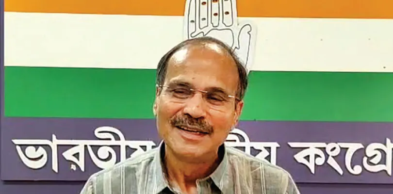 তৃণমূলের ভণ্ড নেতারা সিগন্যাল দিচ্ছে বিজেপিকে, তোপ অধীরের