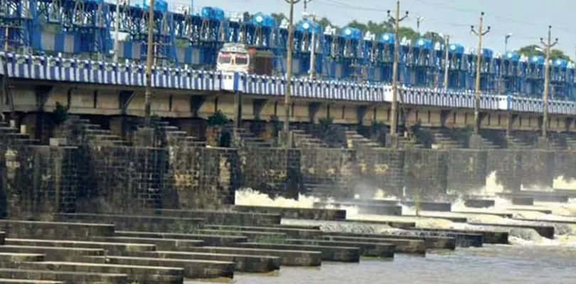 ৫-৯ জুন রাতে বন্ধ দুর্গাপুর ব্যারেজে যান চলাচল
