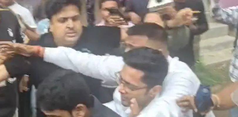 সোনারপুরে বিক্ষোভের মুখে অভিষেক, ছোড়া হল ডিম